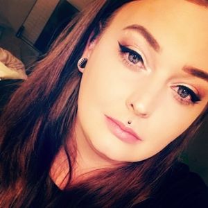 Meet your Posher, Shawna
